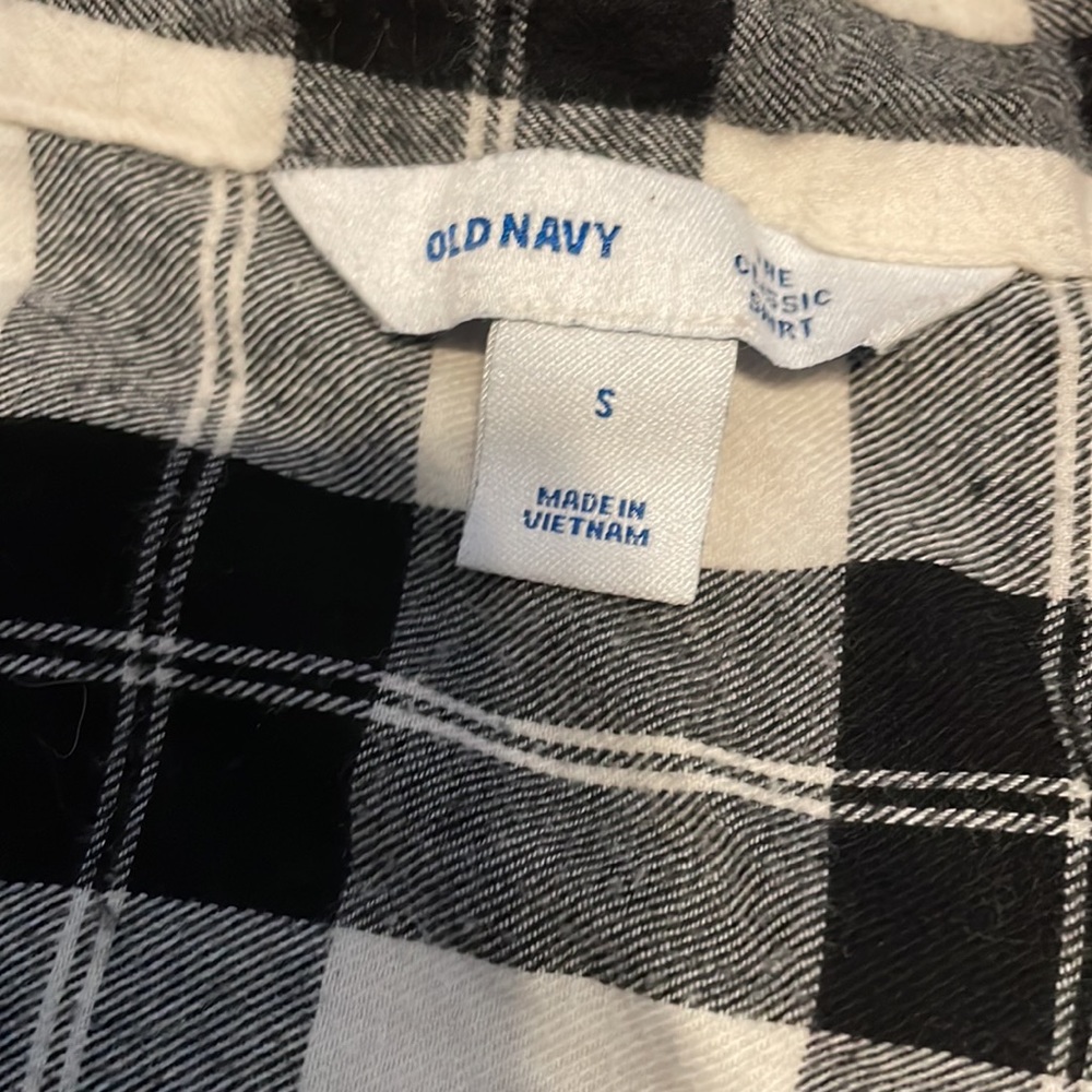 Old navy - Picture 2 of 2
